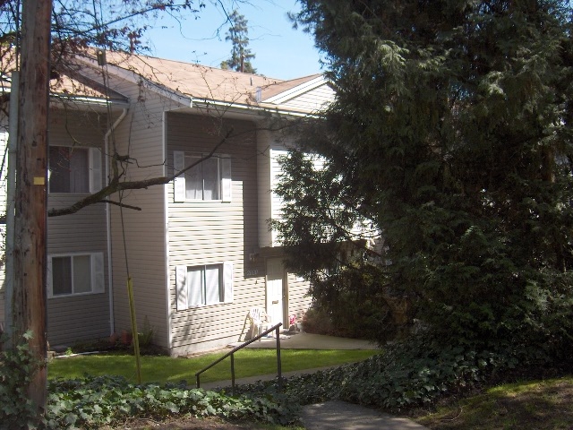 2004 - 2090 Springer Avenue, Brentwood - Image