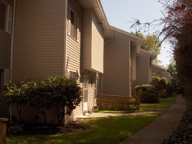 2004 - 2090 Springer Avenue, Brentwood - Image