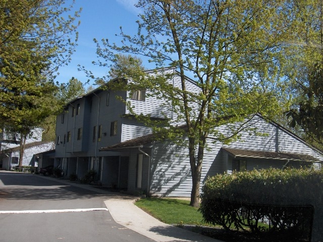 8206 - 8284 Amberwood Place, Forest Hills - Image